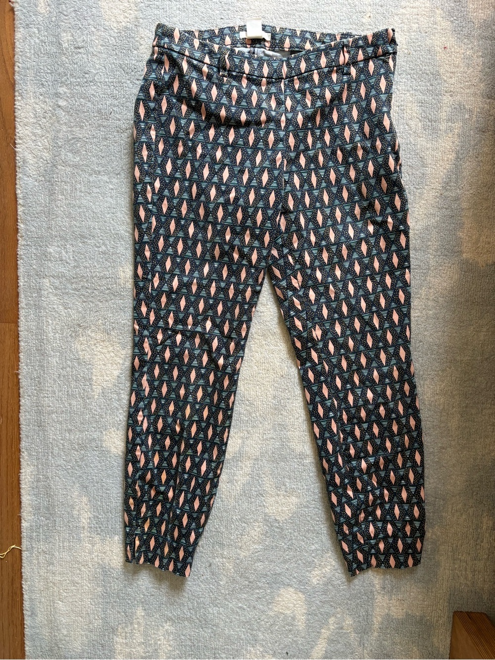 H&M Navy and Pink Geometric stretchy work pants